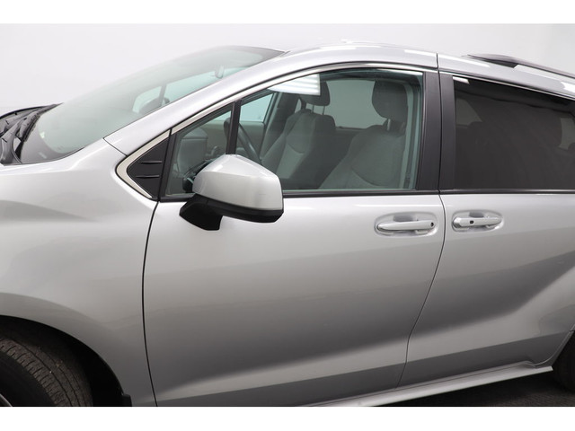2024 Toyota Sienna LE, 8 PASS, CAMERA, BLUETOOTH, SIEGES CHAUFFA in Cars & Trucks in Longueuil / South Shore - Image 3