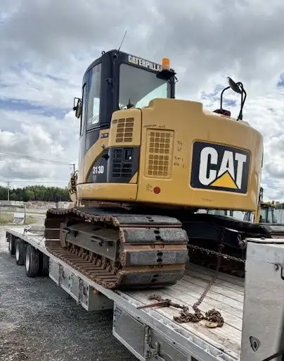 2011 CAT 313D in Heavy Equipment in City of Halifax - Image 3