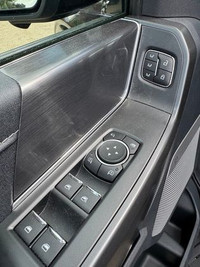 AMVIC Licensed Engine: V6 Cylinder Engine 3.5L L/100Km City: 13.5 L/100Km Hwy: 10.2 Safety Equipment... (image 9)
