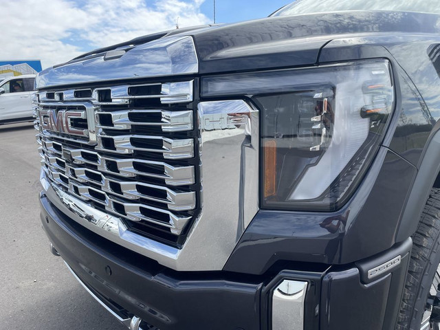 2025 GMC Sierra 2500HD Denali in Cars & Trucks in Calgary - Image 3