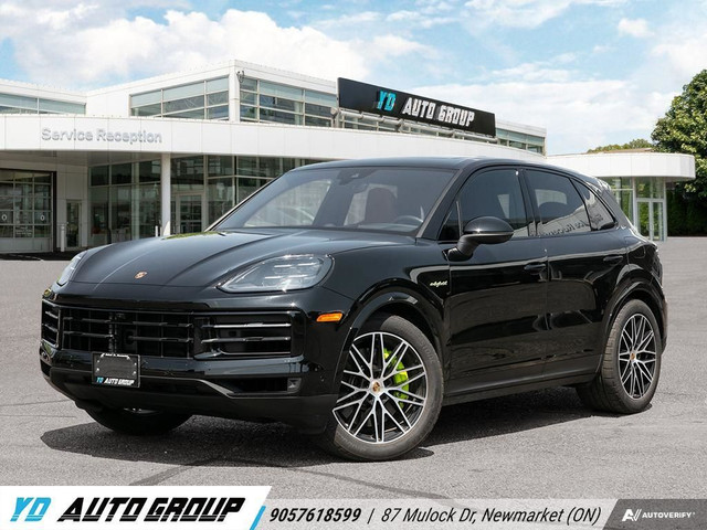 2024 Porsche Cayenne E-Hybrid AWD l One Owner l Clean Carfax!!! in Cars & Trucks in Markham / York Region