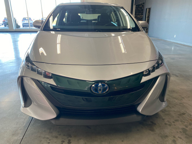 2020 Toyota PRIUS PRIME ARGENT HYBRIDE BRANCHABLE CAMÉRA DE RECU in Cars & Trucks in Saint-Jean-sur-Richelieu - Image 3