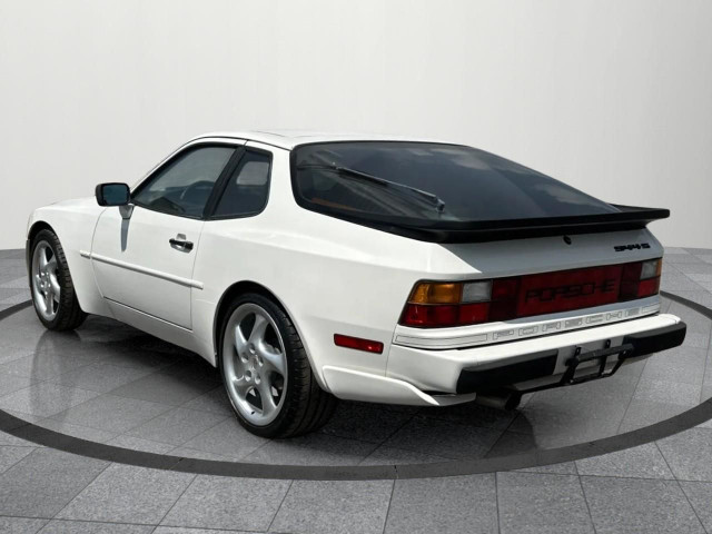 1987 Porsche 944 S 944S|| 5 Speed Manual|| Rare Find!! in Cars & Trucks in Mississauga / Peel Region - Image 4
