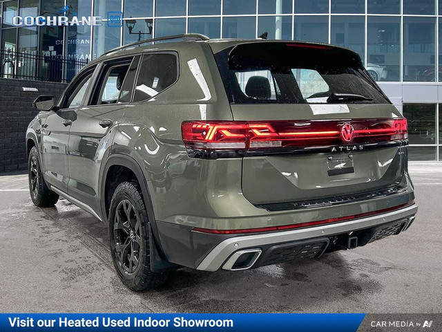 2024 Volkswagen Atlas Peak Edition | 7-Passenger | Cooled Seats in Cars & Trucks in Calgary - Image 3