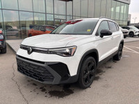 2025 VOLKSWAGEN TAOS COMFORTLINE BLACK EDITION | 4MOTION | ACCIDENT FREE CARFAX | ONE OWNER | REMOTE... (image 1)