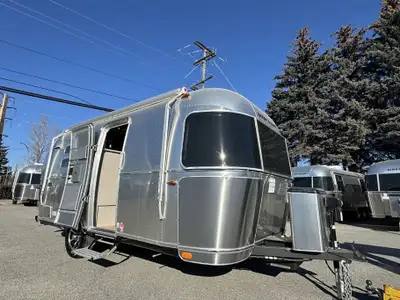 Experience the ultimate in style and comfort with this 2025 Airstream Caravel 20FB. At 20 feet, it o...