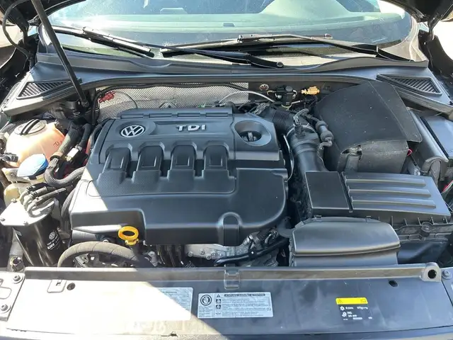 2015 Volkswagen Passat Comfortline in Cars & Trucks in Calgary - Image 21