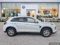 This Mitsubishi RVR delivers a Regular Unleaded I-4 2.4 L/144 engine powering this Variable transmis... (image 5)