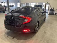 // SÉCURITAIRE ET BIEN ÉQUIPÉ // // TOIT OUVRANT // // DÉMARREUR À DISTANCE //La Honda Civic EX-T 20... (image 3)