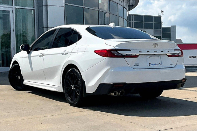 2025 Toyota Camry Hybrid SE Upgrade AWD in Cars & Trucks in Mississauga / Peel Region - Image 4