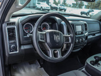 SLT HEMI V8, 4X4, CREW CAB, 6 PASSENGER, POWER GROUP, 8 SPEED TORQUEFLITE, 20" ALLOYS, REVERSE CAMER... (image 7)
