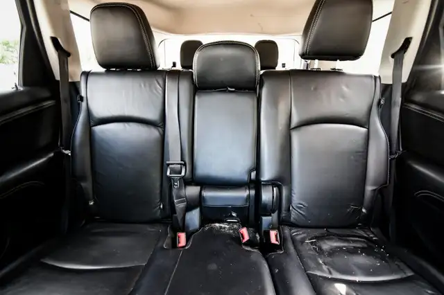 2018 Dodge Journey GT • HEATED LEATHER • NAV • PREMIUM AUDIO in Cars & Trucks in Cornwall - Image 28