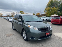 2014 Toyota Sienna No Accident! Drives Great!