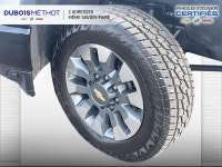 CHEVROLET SILVERADO 2500HD CUSTOM CREW CAB, BOITE DE 8 PIEDS EQUIPE DU MOTEUR DURAMAX V8 6.6L AVEC T... (image 1)