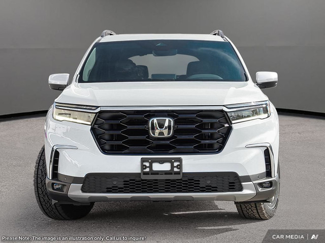 2025 Honda Pilot Touring in Cars & Trucks in Calgary - Image 3