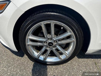 - PONY PACKAGE - HEATED & COOLED LEATHER SEATS - NAVIGATION - REVERSE SENSORS - BACK UP CAMERA KBB.c... (image 9)