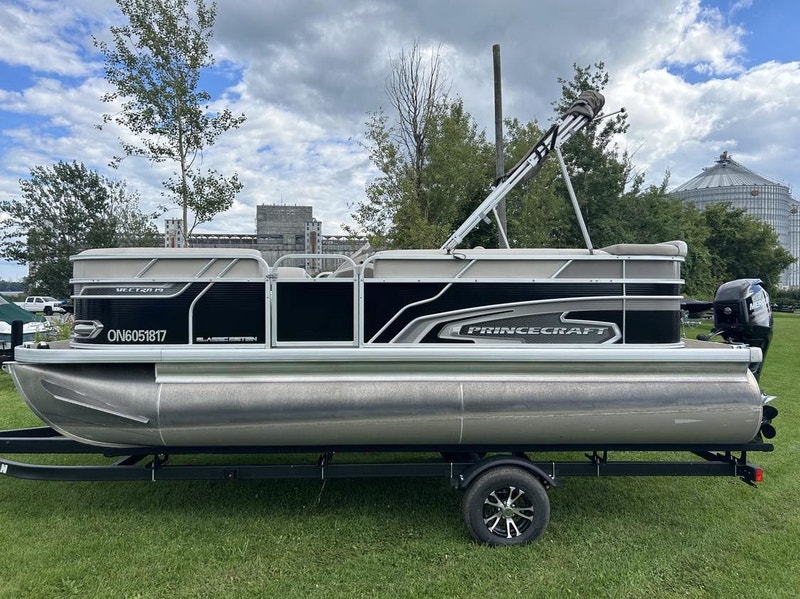 Used 2018 Princecraft VECTRA 19 pontoon w/ 40ELPT CT outboard
