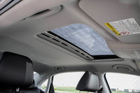 Front Wheel Drive,Traction Control,Turbocharged,Hands-Free Liftgate,Trip Computer,Keyless Entry,Keyl... (image 7)