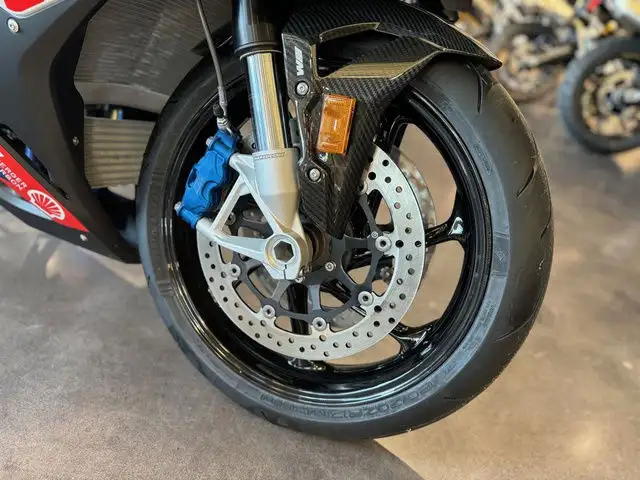 2021 BMW M 1000 RR M RR In Light White/M Motorsport in Street, Cruisers & Choppers in London - Image 13
