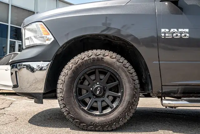 2014 Ram 1500 4WD QUAD CAB 140.5" | CAM | BLUETOOTH | in Cars & Trucks in City of Toronto - Image 4