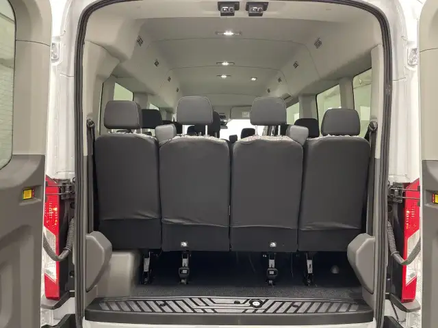 2021 Ford Transit Passenger Wagon in Cars & Trucks in Calgary - Image 14