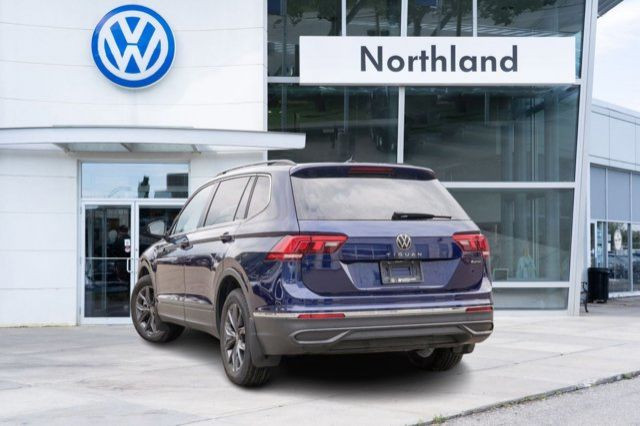 2022 Volkswagen Tiguan Comfortline in Cars & Trucks in Calgary - Image 4