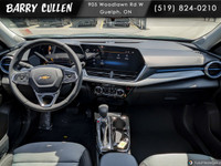 The 2025 Chevrolet Trax LT in a sophisticated gray hue offers impeccable handling with its front-whe... (image 7)