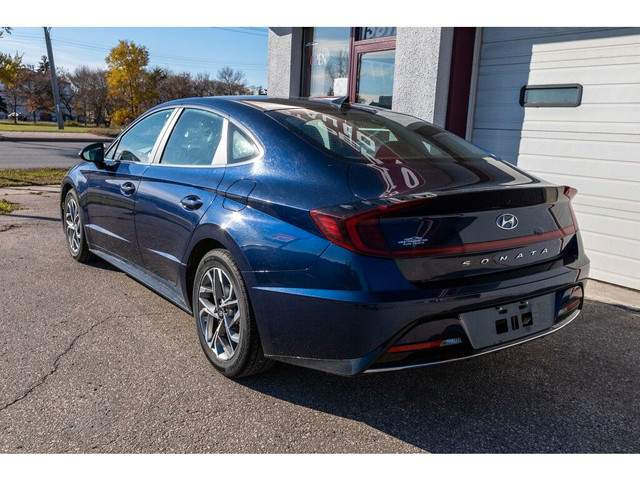  2021 Hyundai Sonata 2.5L Preferred Heated Seats** Back up Cam in Cars & Trucks in Winnipeg - Image 4