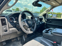 2022 Ram 1500 Classic Tradesman Diamond Black Crystal Pearlcoat Pentastar 3.6L V6 VVT 8-Speed Automa... (image 4)