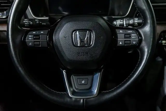 2023 Honda Pilot Touring AWD | Premium | Accès Confort in Cars & Trucks in City of Montréal - Image 10
