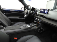 Automatique 6 vitesses, 7,000 km (certifié), Édition "GT" Jamais accidenté (rapport historique "Carf... (image 9)