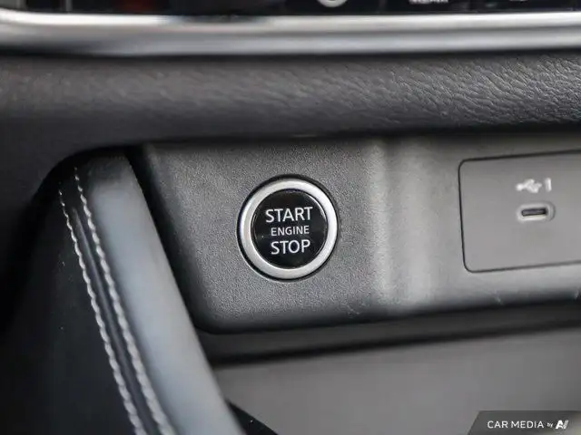 2023 Nissan Rogue SL in Cars & Trucks in London - Image 32