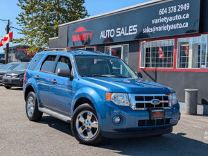 2009 Ford Escape XLT 4WD Leather Sunroof 1 Year FREE Service! FREE Warranty!!