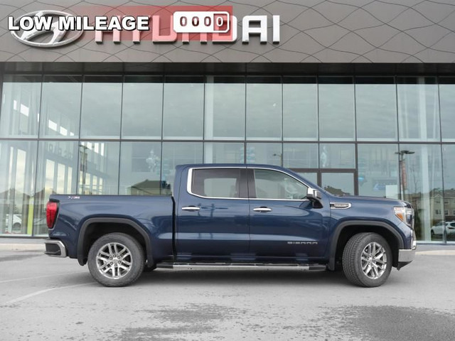 2022 GMC Sierra 1500 Limited SLT - Leather Seats in Cars & Trucks in Ottawa - Image 2