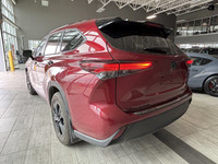 HEATED FRONT SEATS, ADAPTIVE CRUISE CONTROL, BACK-UP CAMERA Your journey in the Toyota Highlander Hy... (image 5)