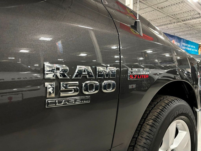  2021 Ram 1500 Classic SLT|4X4|V8HEMI|CREW|6SEATER|BEDLINER|BACK in Cars & Trucks in City of Toronto - Image 3
