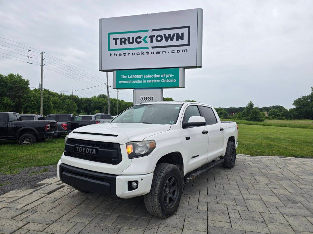 2016 Toyota Tundra in Cars & Trucks in Ottawa