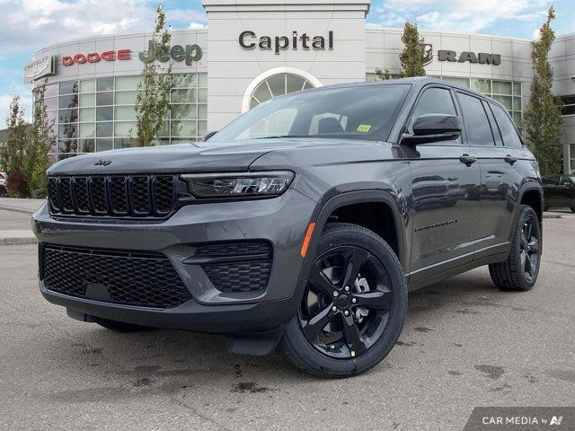 2025 Jeep Grand Cherokee Altitude | Power Sunroof | in Cars & Trucks in Edmonton