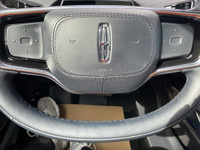 **WE WILL BEAT ANY DEALER IN THE CITY** Infinite Black Metallic Clearcoat 2025 Lincoln Nautilus Rese... (image 7)
