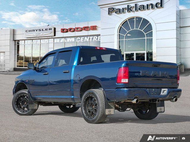 2019 Ram 1500 Classic Express Night Crew 4x4 Hemi Nav Capable in Cars & Trucks in St. Albert - Image 3
