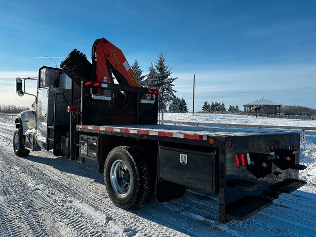 2015 Peterbilt 348 4x4 Picker Boom Truck/Palfinger/22046LBS/DSL in Heavy Equipment in Edmonton - Image 4