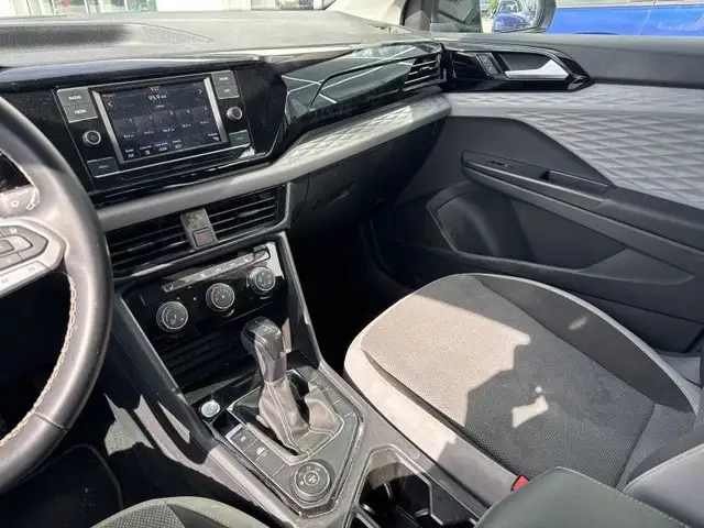 2023 VOLKSWAGEN TAOS TRENDLINE 4MOTION SIEGES CHAUFF CARPLAY CAM in Cars & Trucks in Laval / North Shore - Image 5