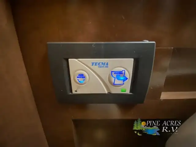 2018 Thor Motor Coach Tuscany 45AT only 029,124 Miles in RVs & Motorhomes in Moncton - Image 58