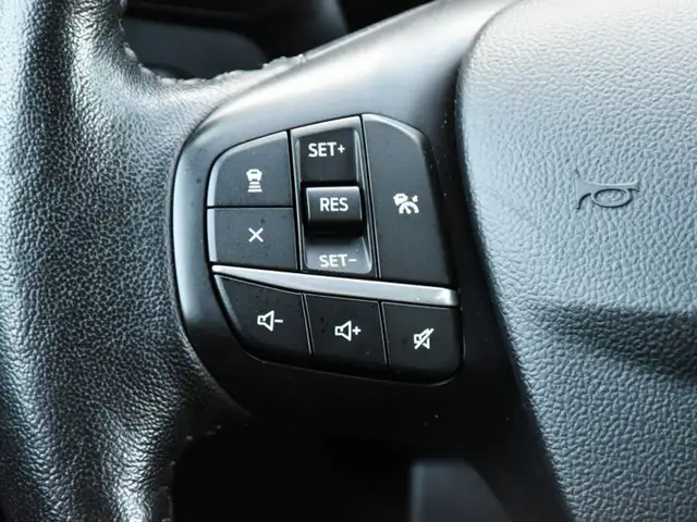 2020 Ford Escape SEL in Cars & Trucks in Kitchener / Waterloo - Image 17