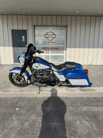 2023 Harley-Davidson FLHXS - Street Glide Special in Sport Touring in Winnipeg - Image 5
