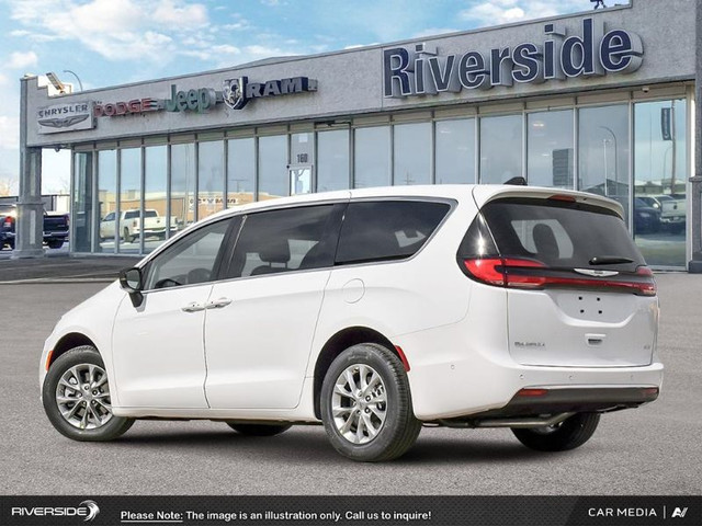 2025 CHRYSLER Pacifica Select AWD in Cars & Trucks in Prince Albert - Image 4