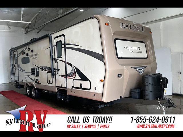 2015 Forest River Rockwood Signature 8314BSS – Travel Trailer in Travel Trailers & Campers in Red Deer - Image 2