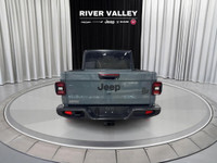 QUICK ORDER PACKAGE 24W WILLYS, BLACK 3-PIECE FREEDOM HARDTOP, CONVENIENCE GROUP, TECHNOLOGY GROUP,... (image 5)