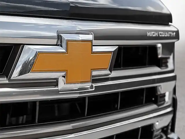 2025 Chevrolet Silverado 1500 High Country in Cars & Trucks in City of Montréal - Image 10