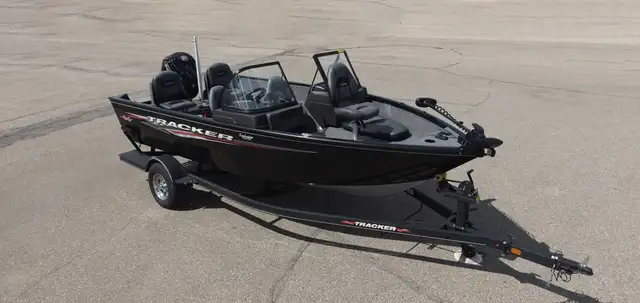 2022 TRACKER ProGuide V-175 Combo Mercury 115 ProXS 4stroke --us in Powerboats & Motorboats in Prince Albert - Image 3